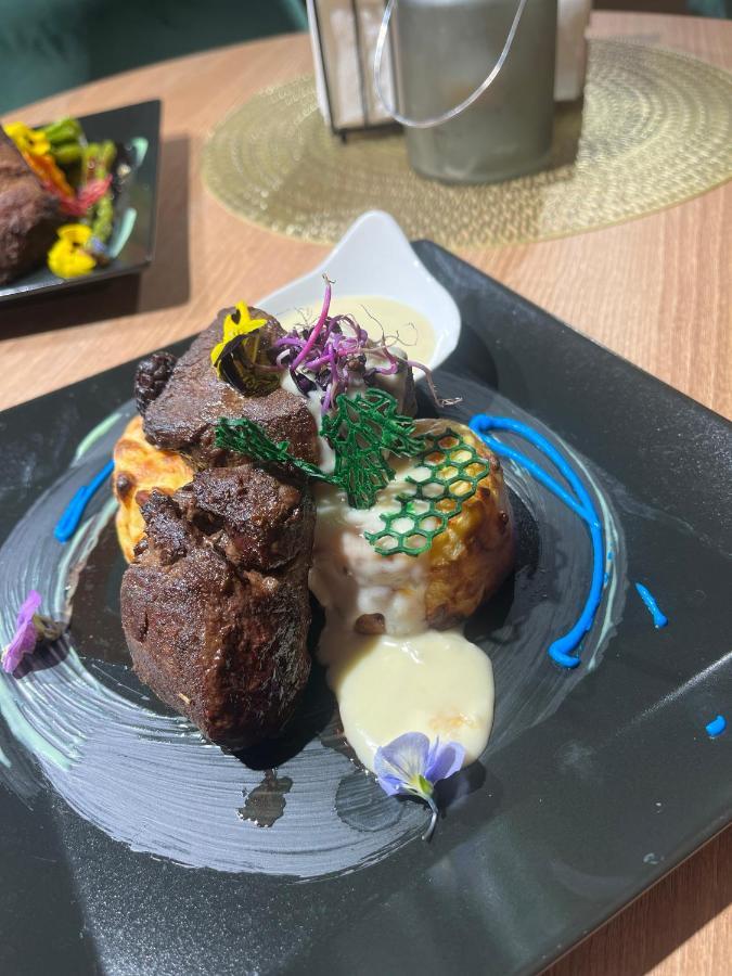 Vila Calimanel Hotell Vatra Dornei Eksteriør bilde